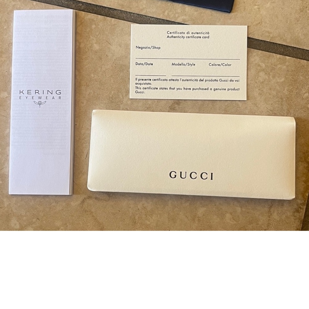 Gucci sunglasses case - Picture 4 of 4